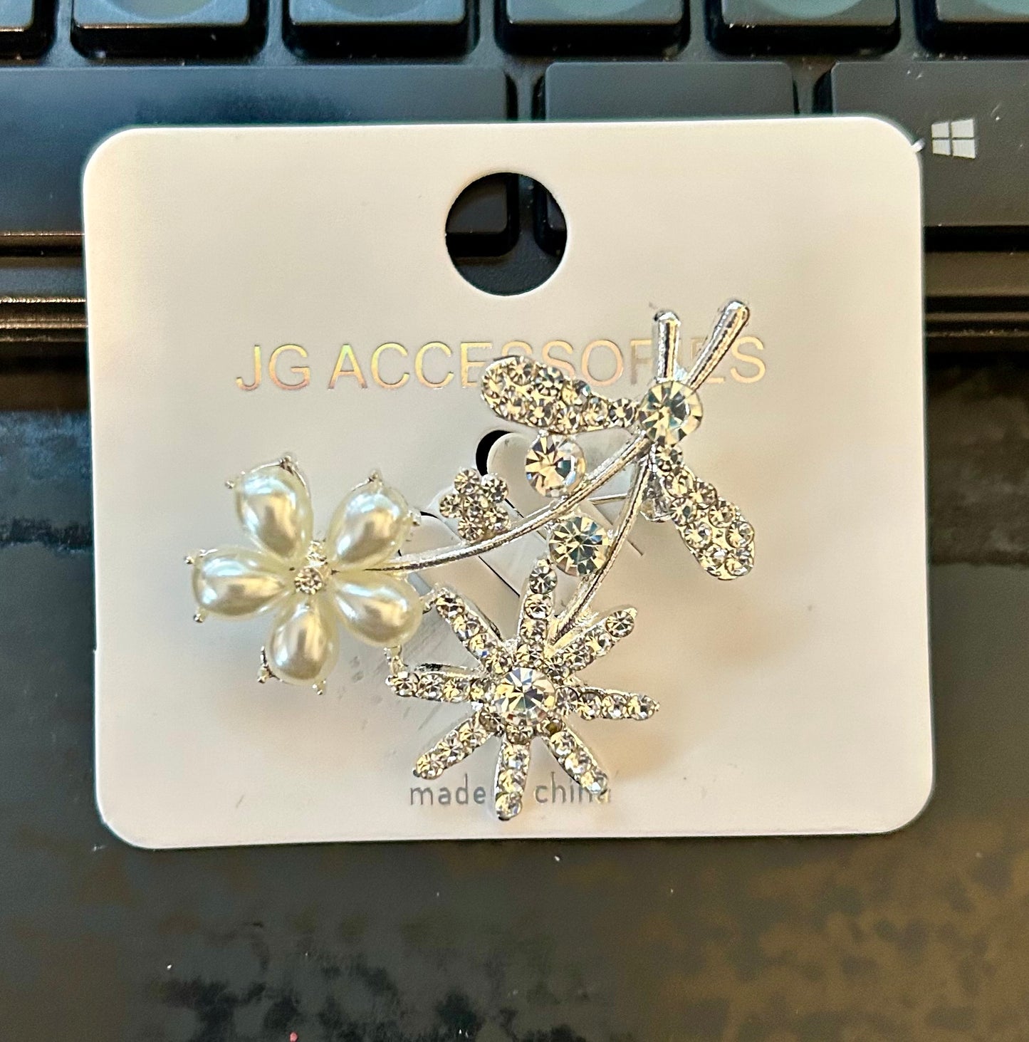 Rhinestone & Pearl Flower Brooch