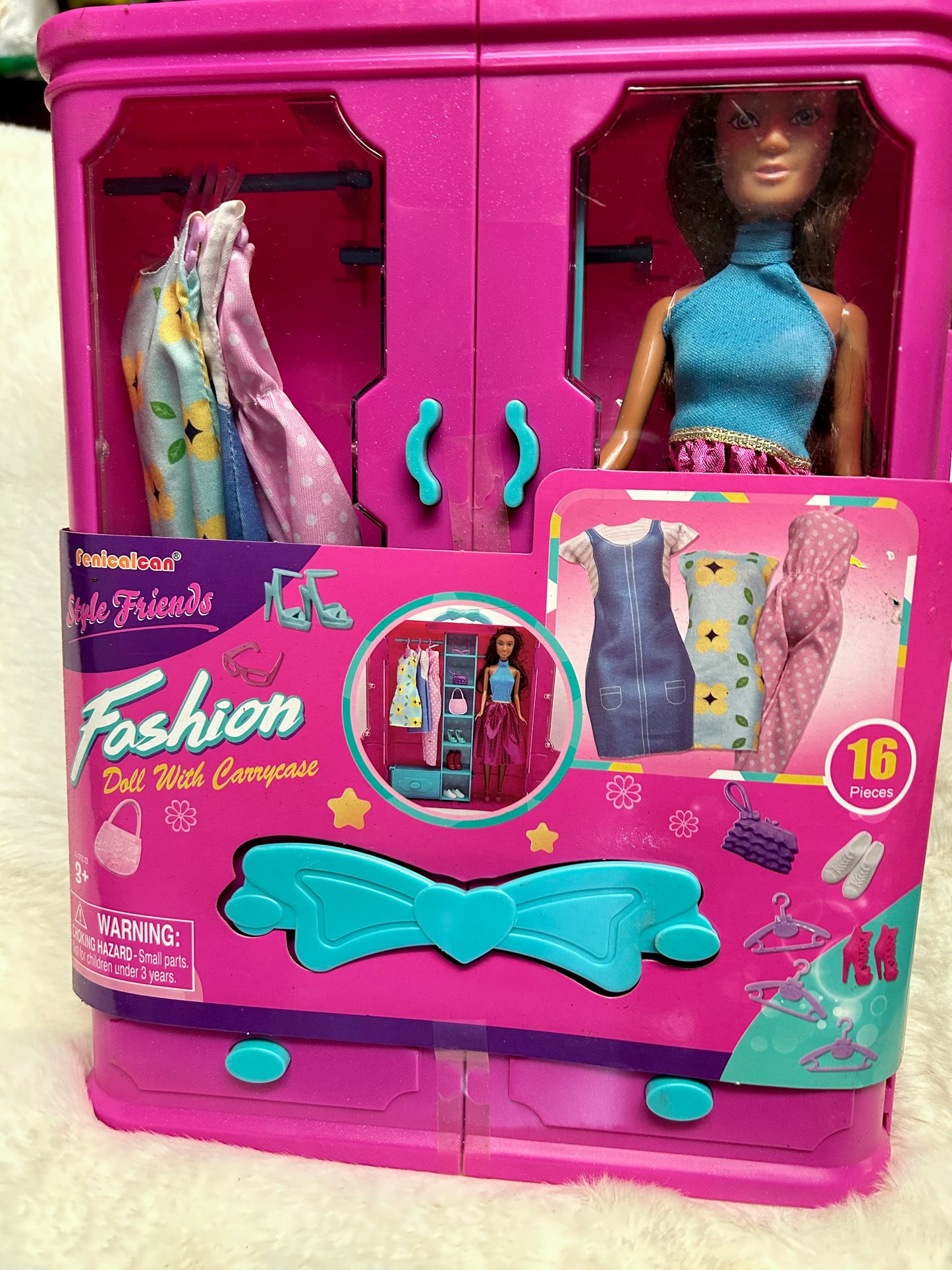 Fashion Doll W/Carry Case