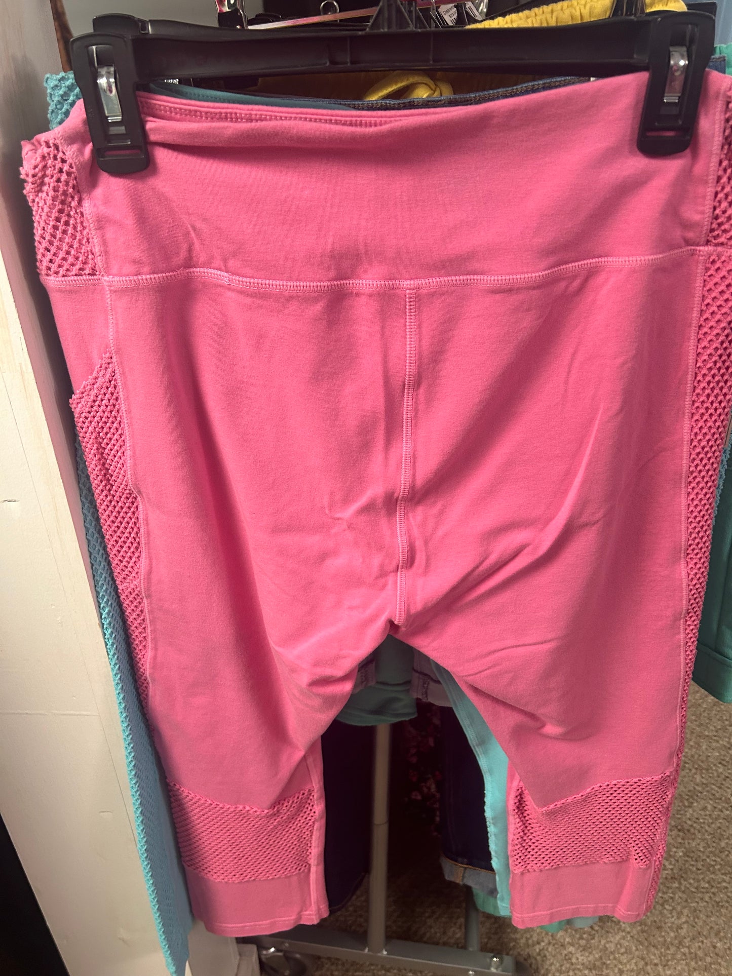 Earth Yoga Capris