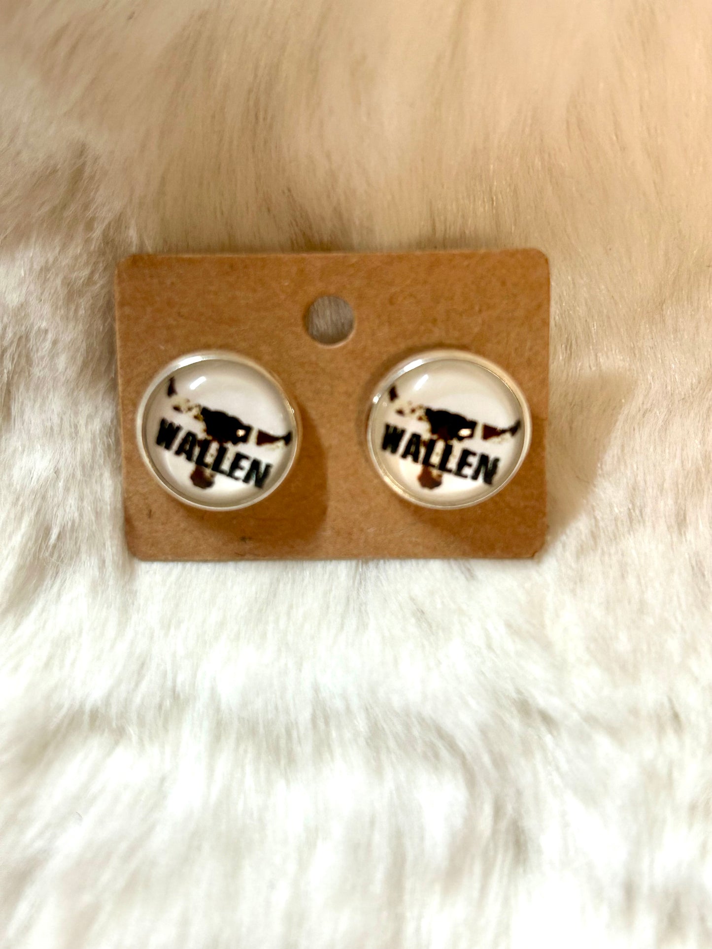 Wallen White Horns Button Earrings
