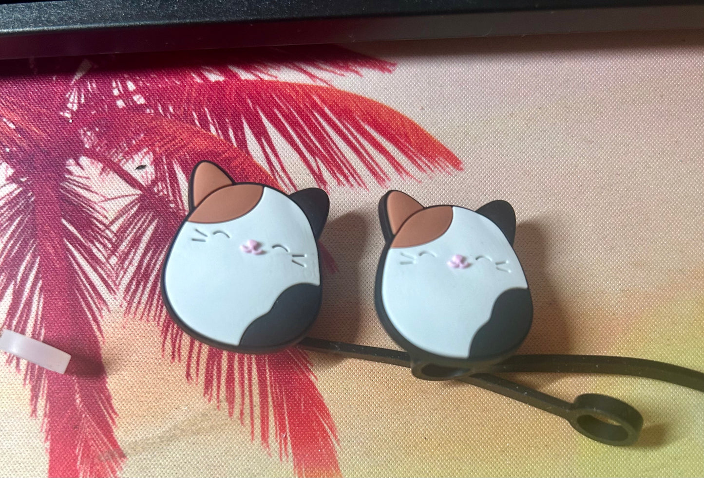 Cat Straw Topper