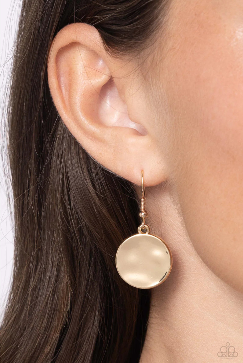 Tassel Tenure Gold Necklace