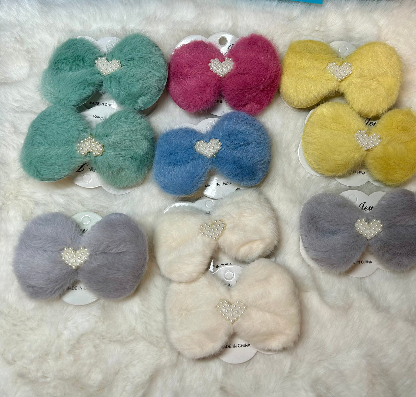 Fuzzy Hair Clip w/Pearl Heart