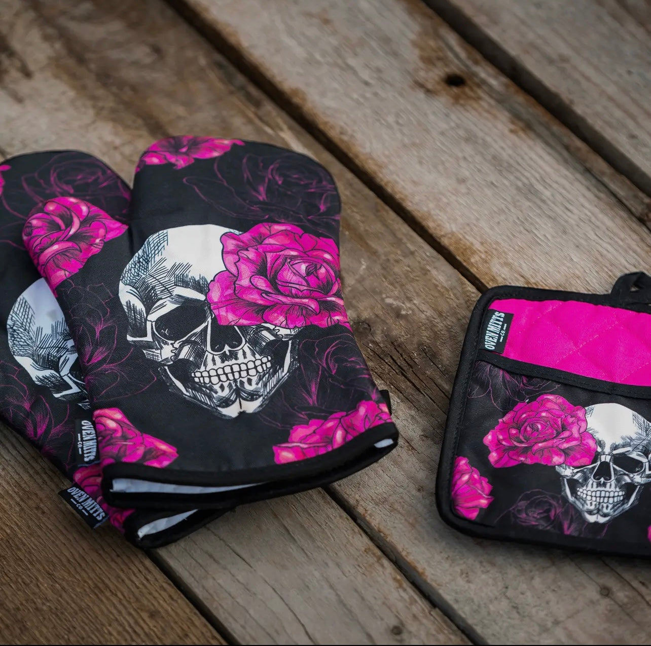 Pink Skull & Roses Oven Mitts & Potholder Set