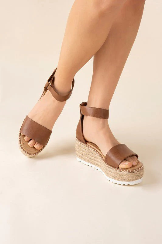 Soda Tuckin Platform Sandals